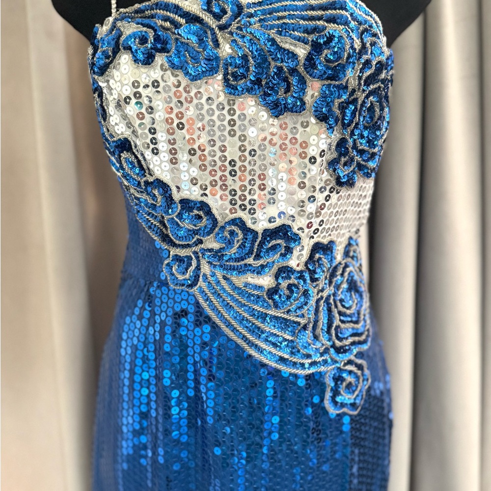 Elegant Blue Sequin Dress